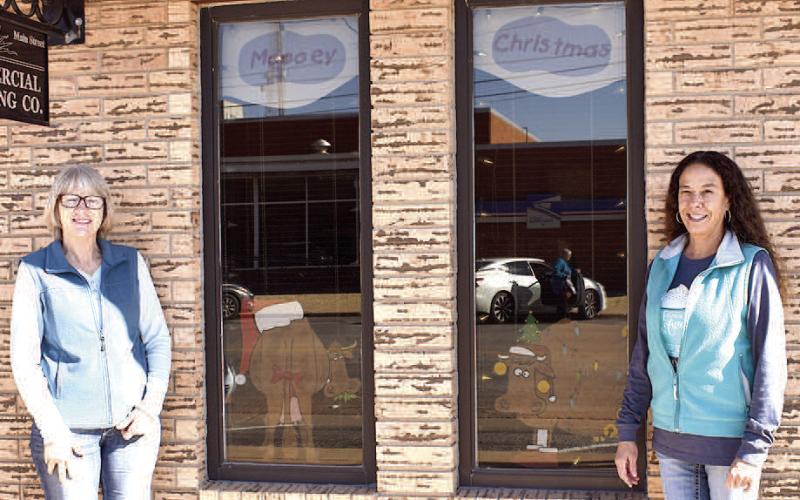 West Texas Christmas window contest winners