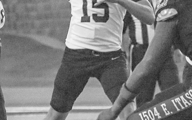 CLEAN POCKET - Levelland Lobo Ethan Salazar threw the ball up to his receiver this last Thursday against the Estacado Matadors. The Lobos are on a bye week this week during district play. (Staff photo by Aalijah Soliz)