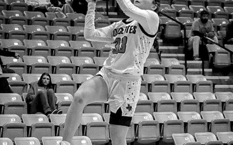 EASY BUCKETS - Levelland Loboette Presley Smith layed the ball up during the team’s game in the Andrews Tournament last week. (Staff photo by Aalijah Soliz)