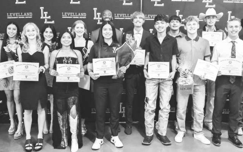 CROSS COUNTRY - Levelland High School held their annual athletic banquet ceremony Monday at the Mallet Event Center and Arena. Pictured are members of the girls’ and boys’ cross country teams. Ariana Lopez and Saul Hernandez each earned the MVP Award during the event. (Photo courtesy of Cristal Isaacks)