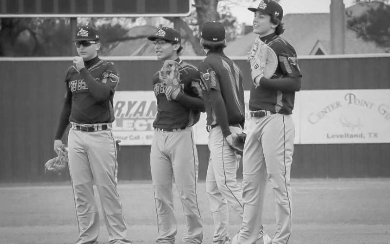 OUTFIELD - The Levelland Lobos were ready for their game against the Shallowater Mustangs at home during the cold weather. (Staff photo by Aalijah Soliz)