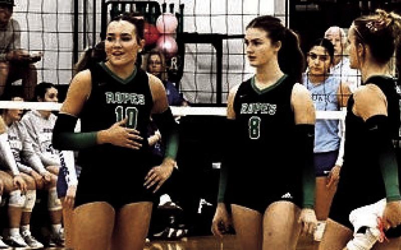 Ropes Annabelle Falls, Brylee Lauderdale, and Addie Mae Falls prepare for Ropes serve vs Tahoka on Oct. 6. Ropes won all three sets. Photo by Jewlz Morris
