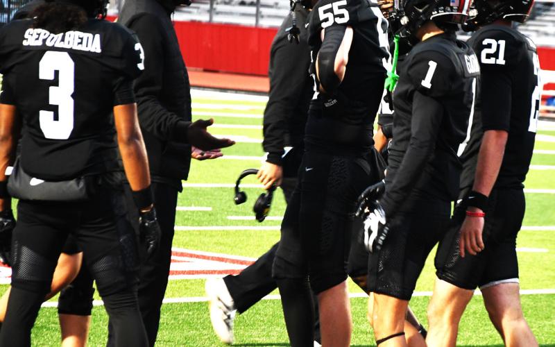 Lobos edge out Lake View in overtime, 35-34