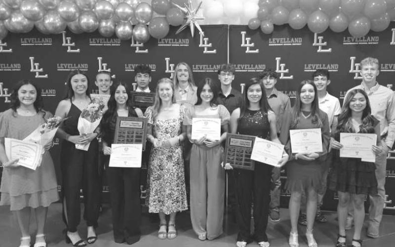 LEVELLAND CROSS COUNTRY - Levelland Athletes Evelyn Mendias earned Outstanding Runner, Ariani Lopez earned Fighting Heart Award and Saul Hernandez earned Outstanding Male Award. Pictured above is the Levelland Cross Country Team. (Photo courtesy of Levelland ISD)