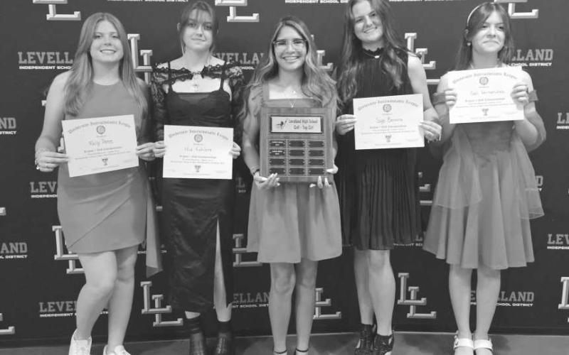 GIRLS GOLF - Levelland Loboett Aubrey Morin earned Top Girl MVP. Pictured above is her team with their Region 1 Golf Championship awards. (Photo courtesy of Levelland ISD)