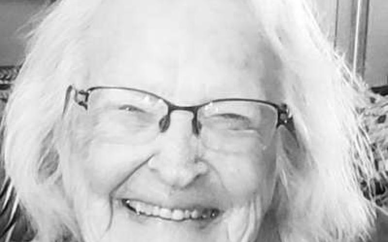 Graveside services held for Minnie Lo Ree Stokes