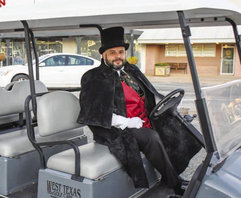 DOORMAN DRIVER – Joe Cavazos drove Ladies Night Out attendees between shops on Thursday night in downtown Levelland. Several downtown businesses participated in the annual event. (Staff photo by Evin Thomas)