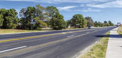 CLUBVIEW SECTION COMPLETED - Roadwork has been completed between 13th Street and Clubview Drive. The City of Levelland and Texas Department of Transportation have announced that College Avenue traffic construction will switch lanes beginning October 28. The next phase of the construction project will be between Dairy Queen and McDonalds. Traffic will be diverted to the west side of the road while crews work on the east side. (Staff photo by Evin Thomas)
