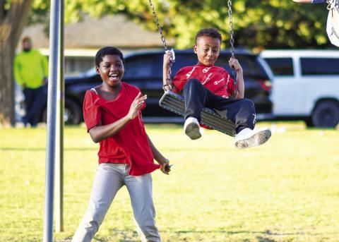 COMMUNITY FUN - The Blue and You organization and the Levelland Police Department hosted a Texas Night Out event at the Double U Park in Levelland. Children and even adults were encouraged to take photos with public safety personnel and enjoy games and door prizes. (Staff photo by Dom Puente)