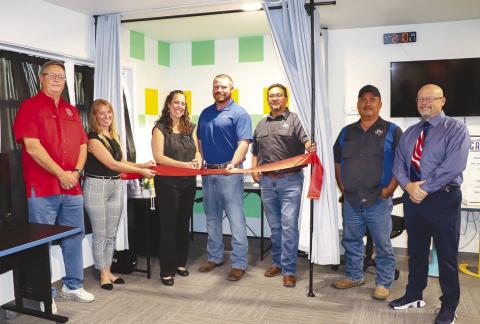 LIBRARY HEALTH HUB RIBBON CUTTING