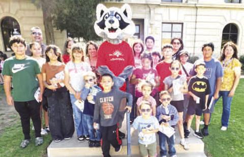 EGGSPLORE &amp; GROW - Keep Levelland Beautiful and the Hockley County Memorial Library held the Eggsplore &amp; Grow program for summer participants in the summer library program. (KLB photo)
