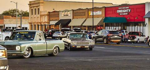 COMMUNITY CRUISE