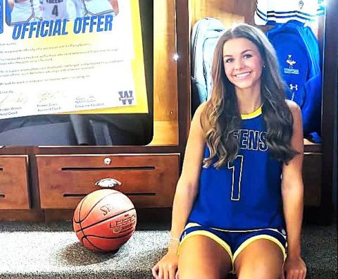 Whiteface Lady Lopes basketball player Lainey Sanders received an official offer on Thursday to become part of the Wayland Baptist Flying Queens basketball program.