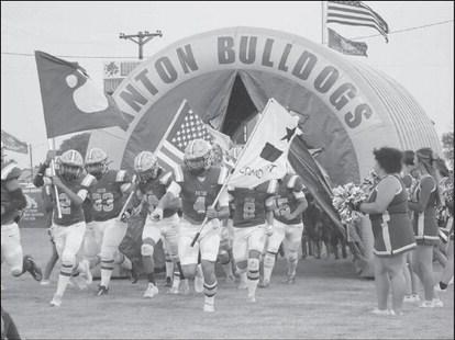 Anton falls to Hart on Homecoming, 27-20
