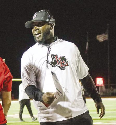 Levelland Lobos take down Lake View Chiefs