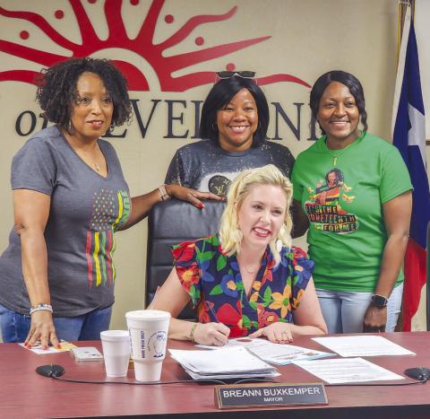 JUNETEENTH PROCLAMATION - City of Levelland Mayor Breann Buxkemper began the council’s Monday meeting by reading a proclamation for Levelland’s Juneteenth celebration which is scheduled for June 14-15 at the historic L.G. Griffin Park. Pictured is Mayor Buxkemper with Juneteenth Committee Members Glenda Jones, Tanna Lockett and Joyce Howard. The theme of this year’s gathering is, “Preserving our roots, embracing our future.” (Staff photo by Dom Puente)