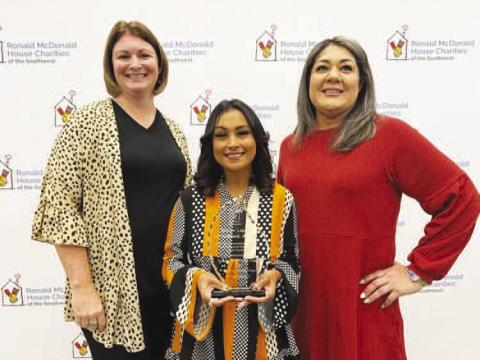 SUNDOWN ISD 4TH GRADE HONORED BY THE RONALD MCDONALD HOUSE CHARITIES OF THE SOUTHWEST- Sundown ISD 4th grade was honored today by the Ronald McDonald House Charities of the Southwest. They were awarded the Junior League of Lubbock Award for donating items to the Lubbock house for 25+ years. Every year the 4th grade class goes to the House, takes a tour to learn more about RMHC and what they do. The large donation of items are used throughout the year to serve the families. (Sundown ISD photo).