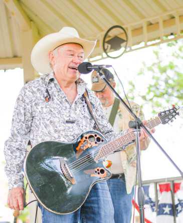 Lonnie Joe Howell performed this past Sunday at the Centenial Celebration for Levelland. Howell provided entertainment for residents throughout the day. (Staff photo by Jentezen Smith)