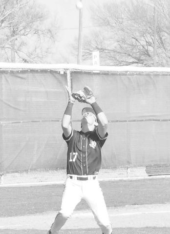 Eagles walk-off Bobcats Tuesday