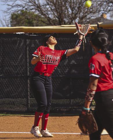Lobos take down Sundown Roughnecks at home