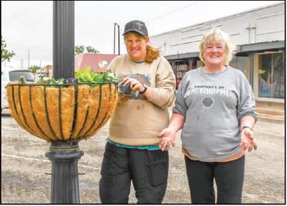 - Brandie and Edna were all green thumbs decorating fresh flowers in downtown Levelland for Main Streets’ Community Planting Day and Lemonade Day. (Staff photo by Hannah Woodrum)