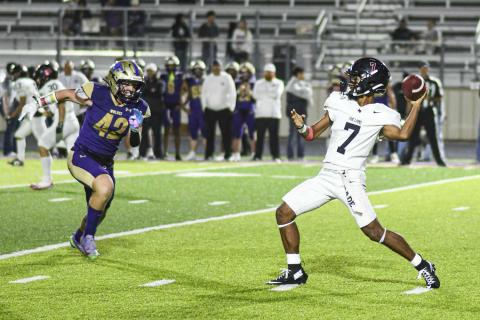 BALLIN’ BRYSON – Sophomore quarterback Bryson Golightly makes the throw during a football game against Dalhart this past Friday night at Memorial Stadium. Golightly would end with two passing touchdowns on the night. (Staff photo by Jentezen Smith)