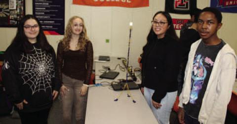 SPAGHETTI MARSHMALLOW TOWER CHALLENGE
