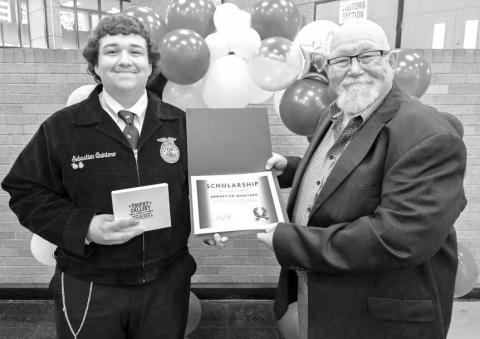 TOOTER SMITH SCHOLARSHIP - Levelland High School hosted their annual FFA Banquet in the High School Commons Wednesday. Senior Sebastian Quintero was the recipient of the Tooter Smith Scholarship. The scholarship was presented by LD Pugh. (Photo courtesy of Cristal Isaacks)