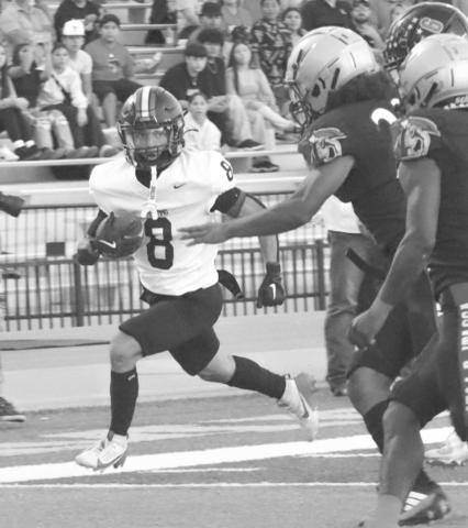 TOUCHDOWN - Levelland Lobo Ricky Rodriguez got around his blockers last Thursday night on the road against the Estacado Matadors. Levelland has a bye week this Friday during district play. (Staff photo by Aalijah Soliz)
