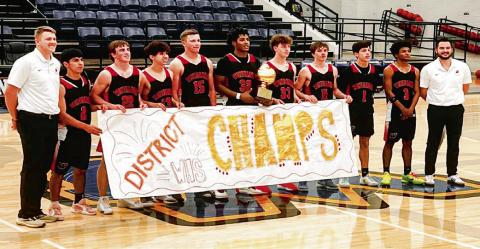 Panthers pummel Wellman-Union, 72-40, to win District Championship