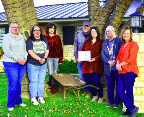 Home owners Johnny and Rhonda Fietz were selected as one of this years winners of the Keep Levelland Beautiful annual Best Decorated home of the month contest for the 2023 holiday season. Pictured from left to right are: Kelly Hancock, Cristal Isaacks, Johnny and Rhonda Fietz, Tammy Franklin, Janie Morales and Donna Wheeler. Awards were presented the week before Christmas.(Staff photo by Emily Campos)