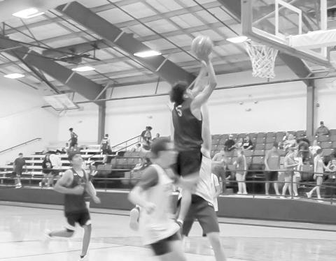 Lil Dribblers host monthly meeting